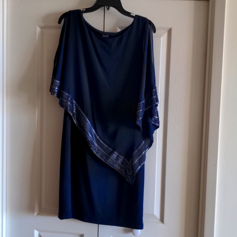 SLNY Shoulder Cut-out Dress